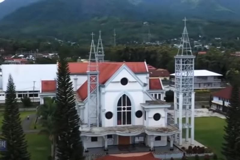 Ada banyak gereja indah di Manggarai. (dok. Metro Tv)<br>