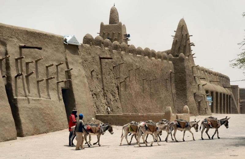 Kota Timbuktu yang dibangun dari lumpur. (Theatlantic)
