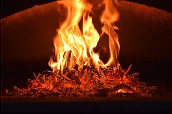 Ada berapa jenis api berdasarkan suhunya? (Tripadvisor)