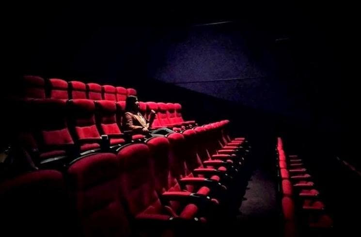 Di mana ya posisi kursi yang paling uenak di bioskop? (Pixabay)