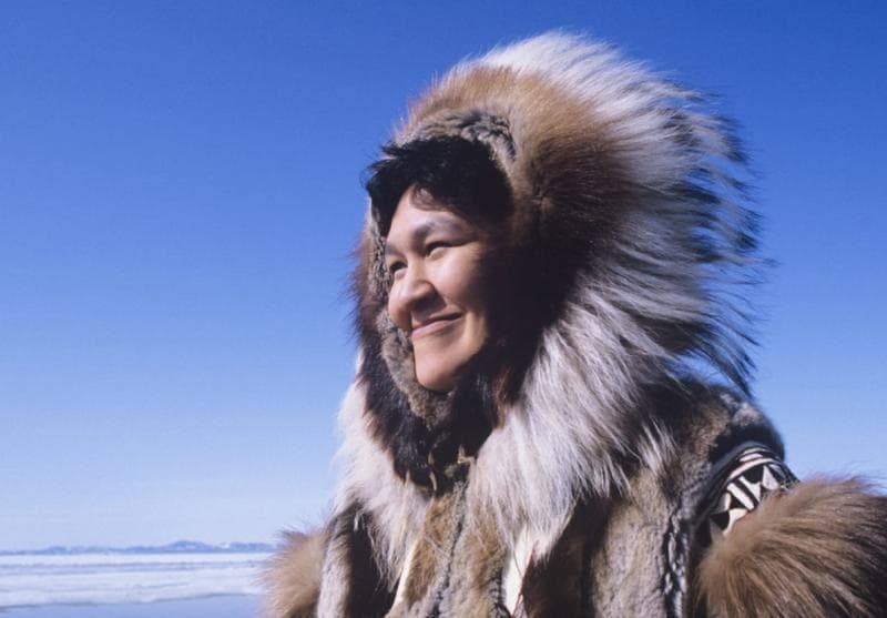 Tradisi Berbagi Istri Orang Eskimo, Jadi Solusi saat Suami Pergi Berburu