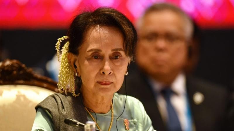 Aung San Suu Kyi ditahan usai junta Militer Myanmar melakukan kudeta dan menguasai negara. (Twitter/DDNewslive)