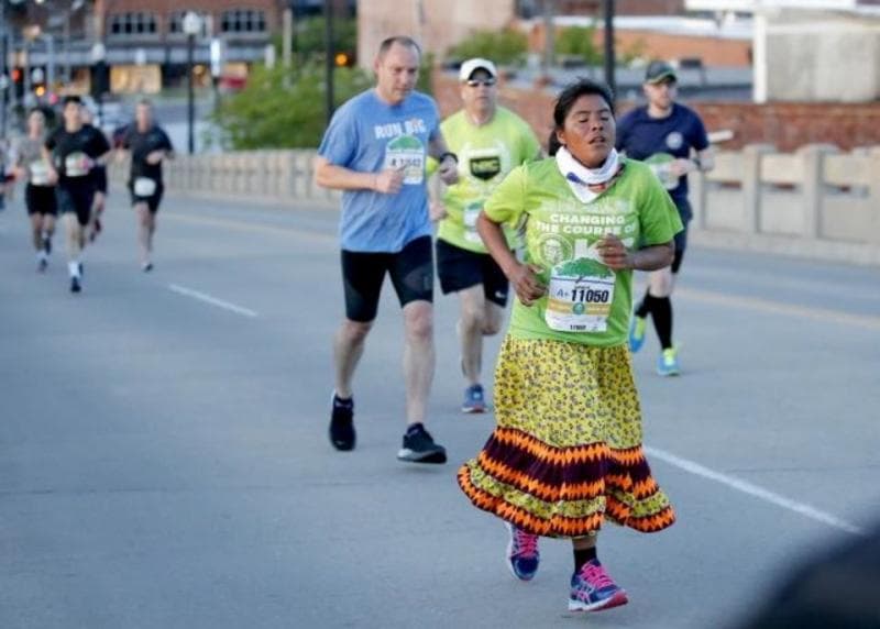 Suku Tarahumara memiliki kekuatan fisik luar biasa untuk berlari. (The Oklahoman/Sarah Phipps)