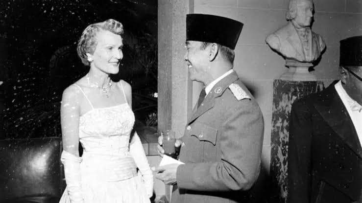 Lamarannya Ditolak Ayah Gebetan, Begini Balasan Bung Karno pada Noni Belanda Ini