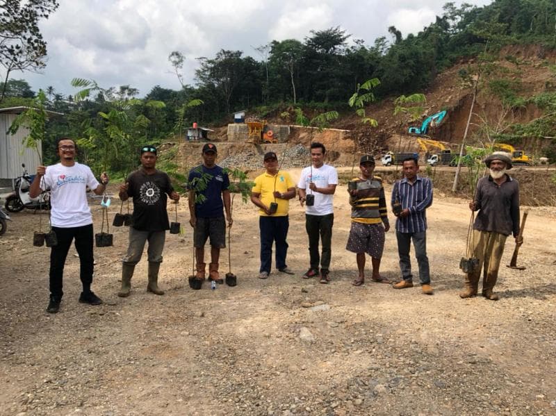 Inisiasi Program Hutan Produktif, Bentuk 'Sedekah Oksigen' Santrendelik