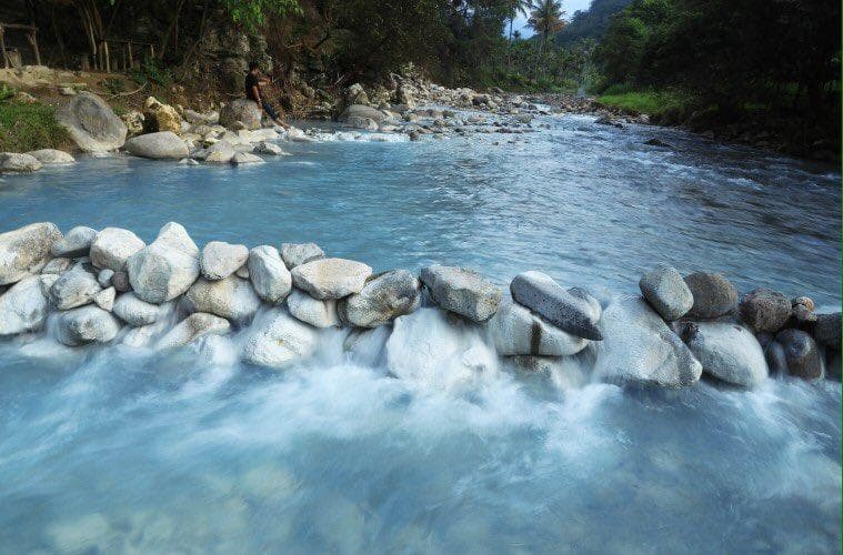 Sungai Dua Rasa di Sibolangit, Deli Serdang, Sumatera Utara. (Twitter/Imajilive)