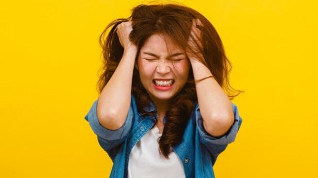 Stres bisa membuat orang gampang mengantuk karena ketidakseimbangan mental. (Freepik)