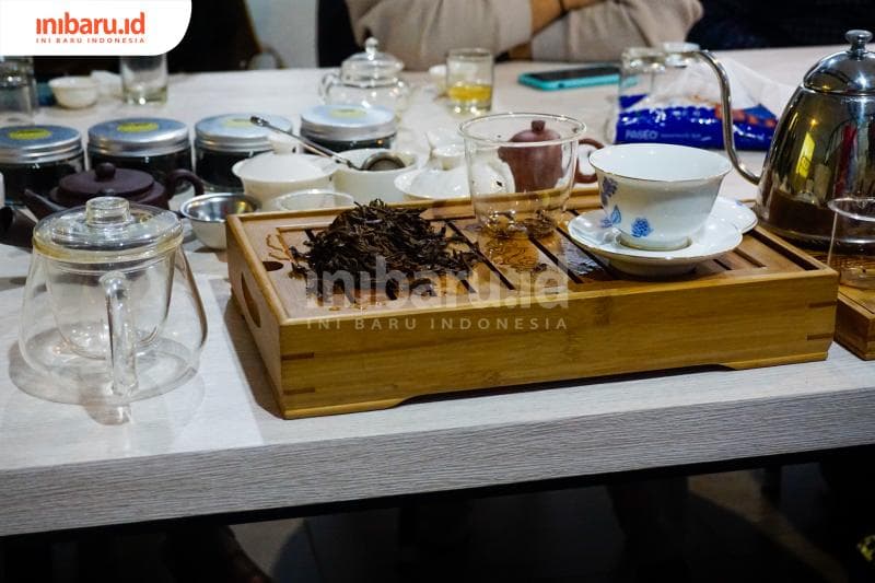 Di Tiongkok, teh adalah kegiatan yang sakral. (Inibaru.id/ Audrian F)<br>