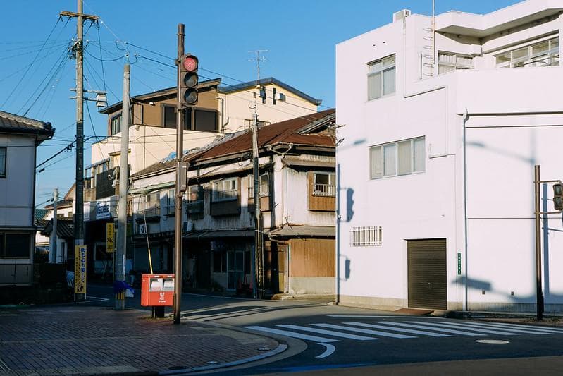 Banyak rumah kosong di Jepang yang dijual murah. Tertarik untuk membelinya? (Flickr/

hans-johnson)