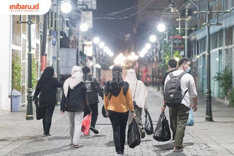 Para Sukarelawan Berbagi Nasi Semarang, Tetap Jalan meski Sendirian!