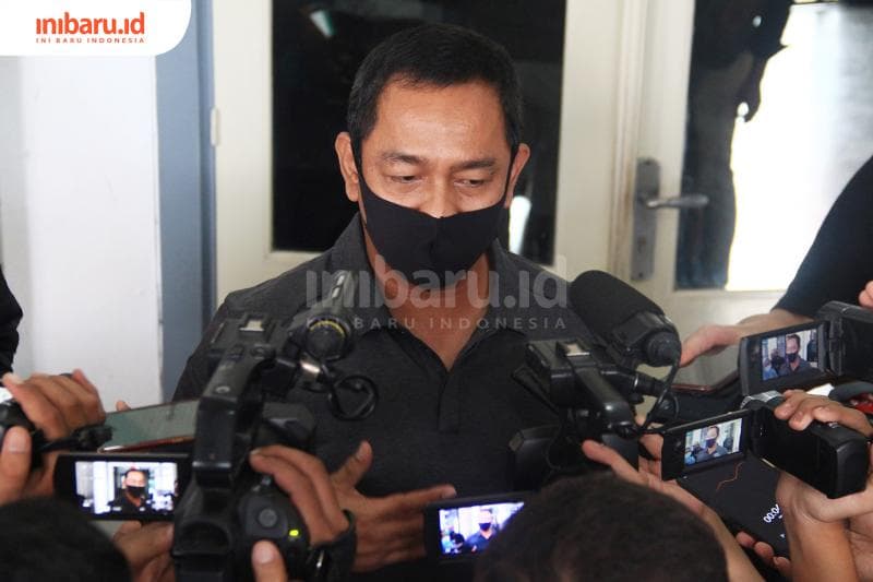 Ilustrasi: Walikota Semarang Hendrar Prihadi memberikan keterangan pers. (Inibaru.id/ Triawanda Tirta Aditya)