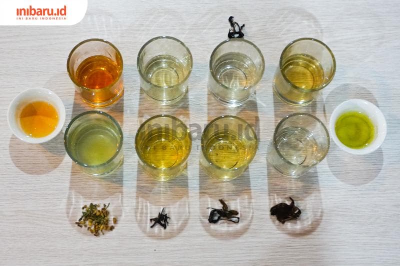Jenis-jenis teh yang dikumpulkan salah seorang peserta, Ayudya Fitriana. (Inibaru.id/ Audrian F)<br>
