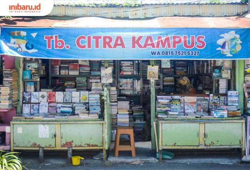 Tahun Ajaran Baru, Masihkah Buku di Belakang Stadion Diponegoro Diburu?