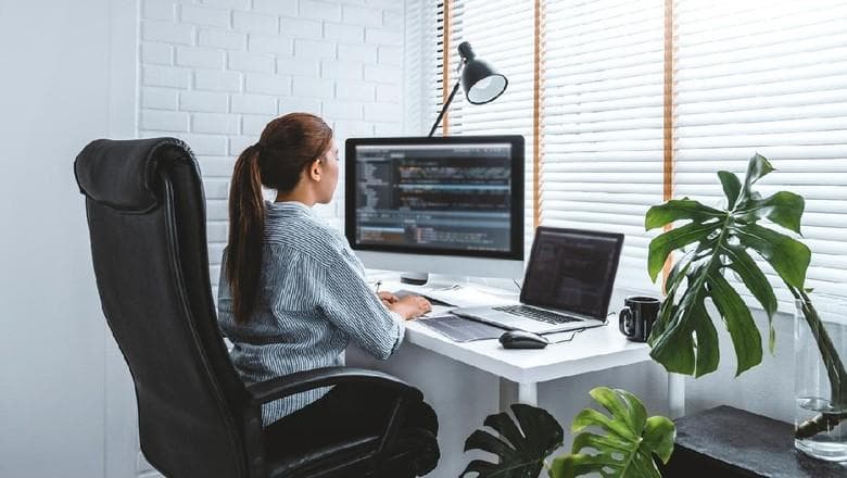 Covid Sudah Melandai Tapi Kamu Tetap 'di Rumah Aja'? Lakukan Ini Agar Tetap Produktif