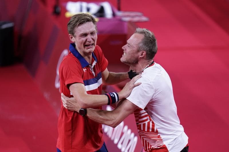 Viktor Axelsen memenangi medali emas Olimpiade Tokyo 2020, bukti Denmark termasuk negara besar di bulu tangkis dunia. (Twitter/thorcmd)