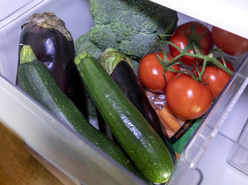 Tips Menyimpan Sayuran di Kulkas Biar Tahan Lama