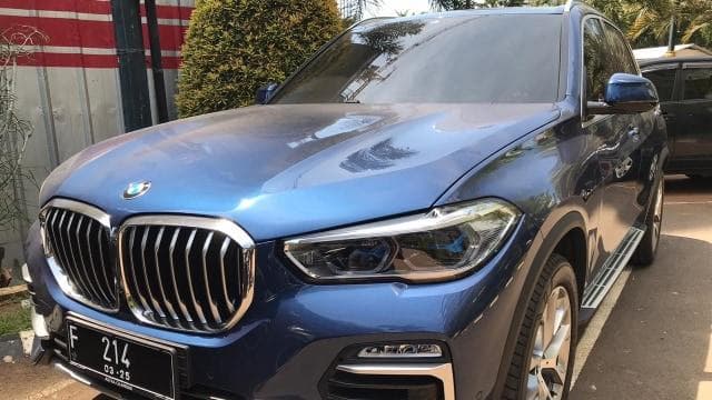 Mobil BMW yang disita Kejaksaan Agung dari Jaksa Pinangki. (Dok. Istimewa via Kumparan)