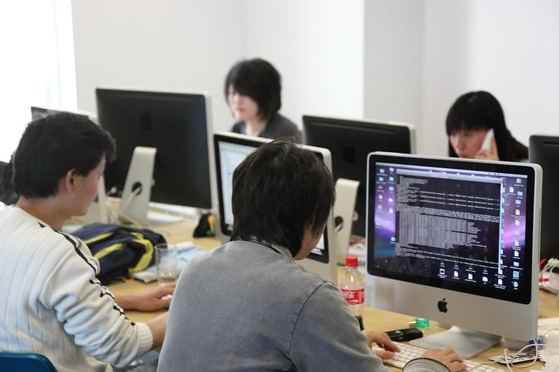 Banyak penyedia lapangan kerja membutuhkan orang yang bisa Bahasa Mandarin. (Flickr/

Maxime Guilbot)