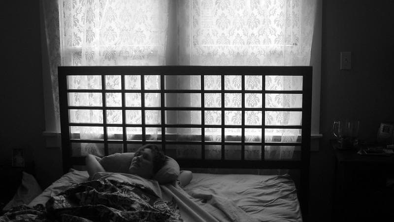 Meski bermanfaat dari sisi kesehatan, tidur telanjang memiliki sisi negatifnya. (Flickr/

Jason Lander)