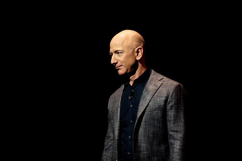 Jeff Bezos, orang terkaya di dunia pemilik Amazon yang sedang membuka lowongan kerja. (Flickr/

Daniel Oberhaus-2019)