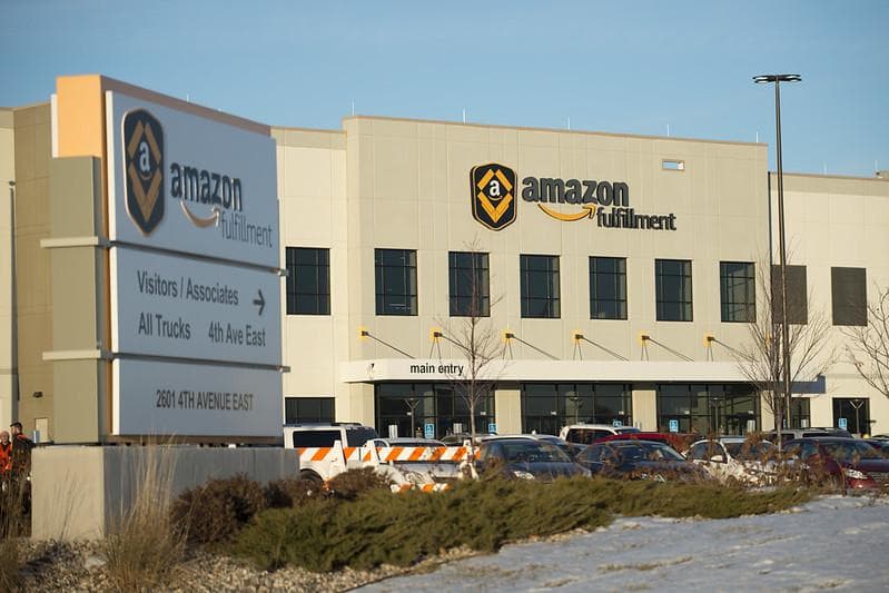 Amazon mengalami peningkatan keuntungan sejak pandemi dan ingin menambah karyawan demi mendukung operasional. (Flickr/Fibonacci Blue)
