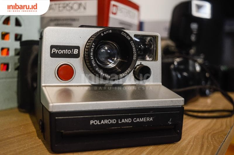 Polaroid Pronto! B, salah satu jenis kamera polaroid analog. (Inibaru.id/ Kharisma Ghana Tawakal)
