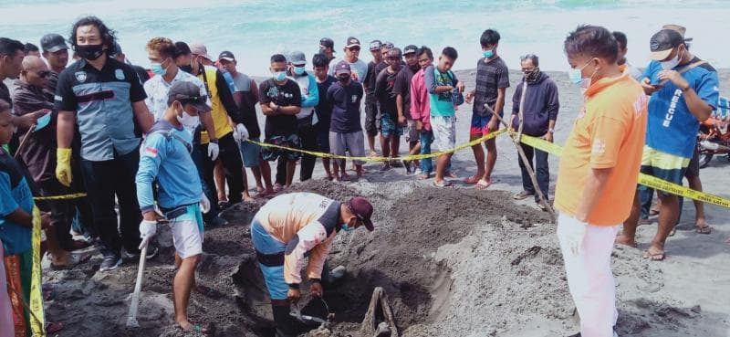 Viral Penemuan Mayat Duduk Bersila di Pantai Parangkusumo, Korban Tapa Pendem?