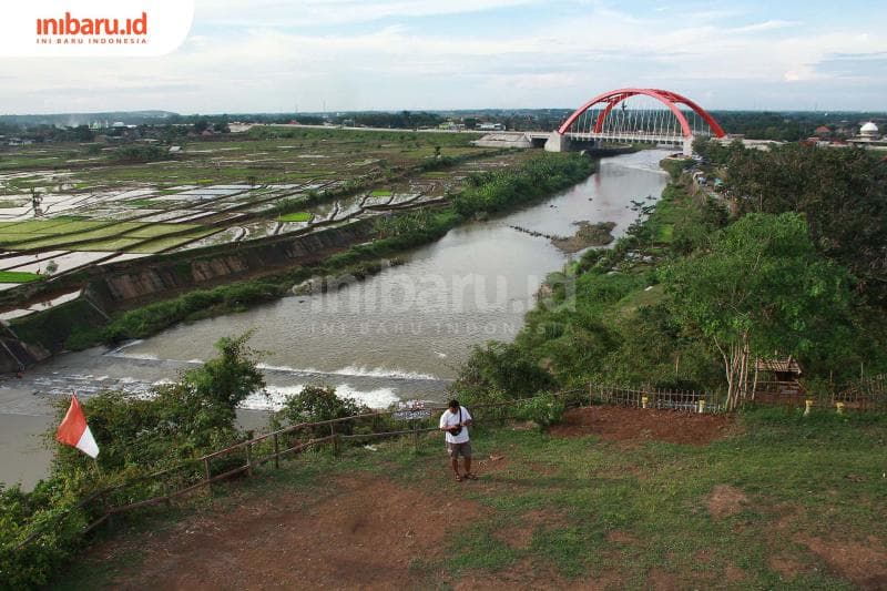 Ilustrasi: Suasana tempat wisata di Kabupaten Kendal saat PPKM Level 2. (Inibaru.id/ Triawanda Tirta Aditya)