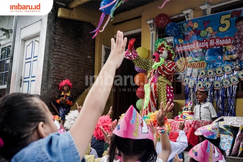 Menyelami Profesi Badut dan Menyepakati Jalan Hidup