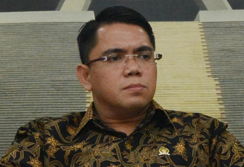 Anggota DPR RI Arteria Dahlan lagi-lagi bikin heboh gara-gara meminta Kejati dicopot karena memakai Bahasa Sunda. (Media Indonesia/Mohamad Irfan)