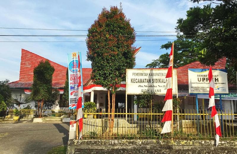 Di Sumatera Utara, Camat Sidikalang Adalah Robot