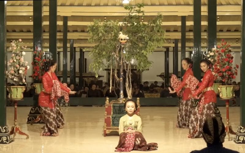 Serimpi Renggawati dan Kisah Cinta Prabu Angling Dharma