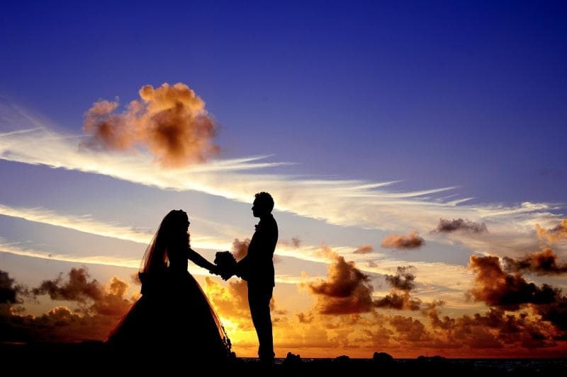 Pernikahan beda agama tidak diakui di Indonesia, kecuali salah seorang mempelai tunduk kepada agama lain. (Pixabay/Stocksnap)