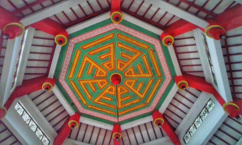 Interior Masjid Cheng Ho Purbalingga. (Travelingyuk/Eva Oktafikasari)