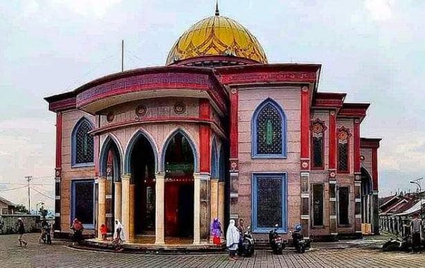Di Masjid Jawahirul Akbar Wonosobo, Jemaah Wudu dengan Air Hangat, lo