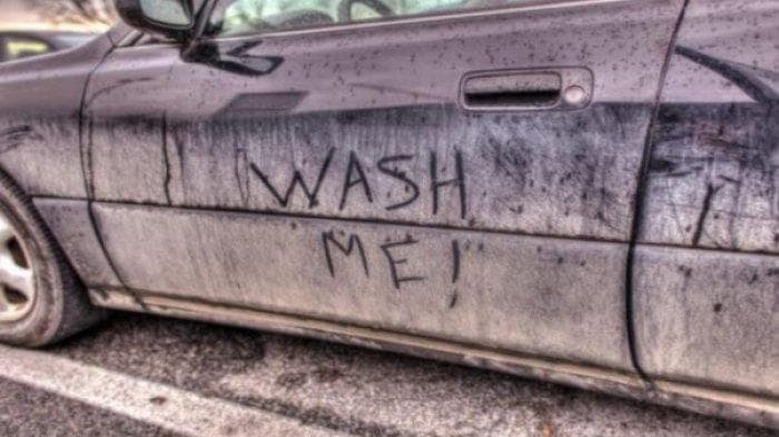 Jangan lupa untuk membersihkan mobil sehabis mudik ya. (triphoto via Tribun)