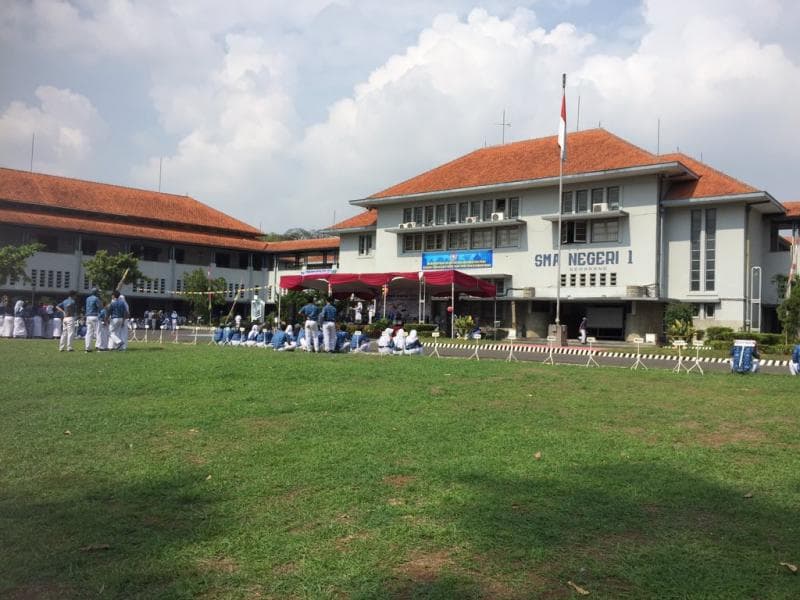 SMA N 1 Semarang, SMA tertua di Indonesia karena berdiri sejak zaman Belanda. (Twitter.com/Esperanzalexa)