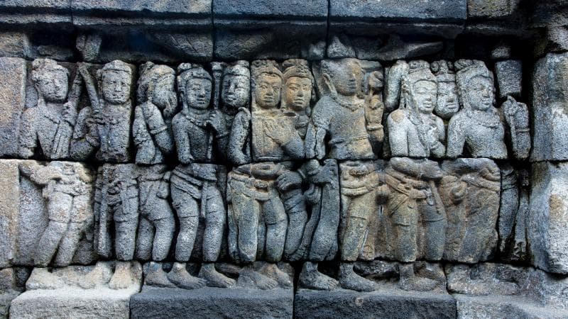 Relief di Borobudur memiliki banyak cerita terkait manusia. (Medcom)