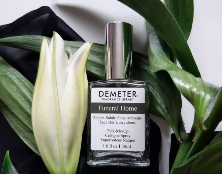 &nbsp;Parfum Demeter Funeral Home terinspirasi dari aroma yang terhidu saat seseorang berada di rumah duka. (Kosmetista)