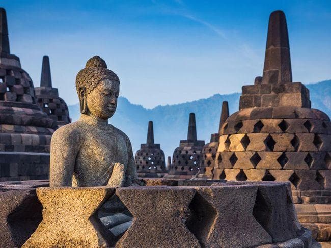 Sebenarnya, Candi Borobudur Masuk Tujuh Keajaiban Dunia Nggak, sih?