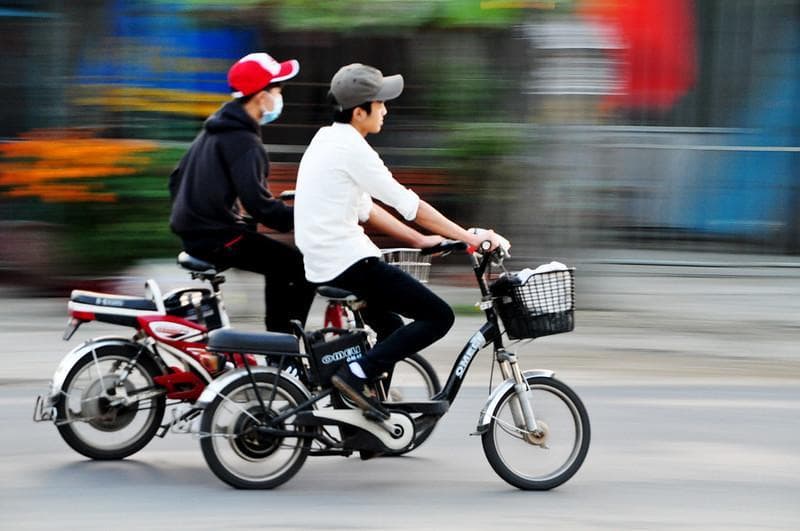 Sepeda Listrik Dilarang Polisi di Jalan Raya, Apa Alasannya?