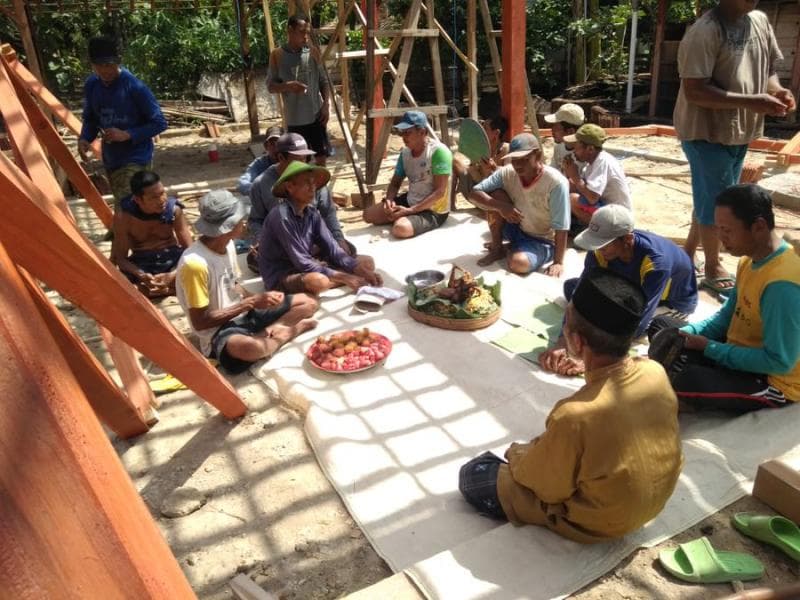 Ritual Penting Mendirikan Rumah di Jawa, Munggah Molo