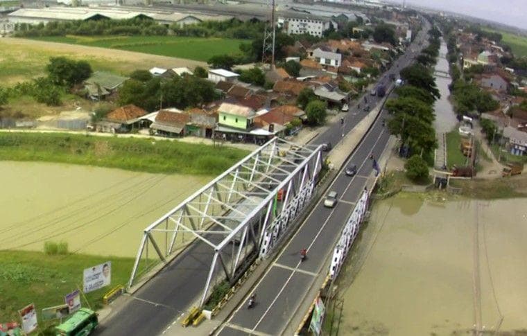 Jembatan Wonokerto diperbaiki karena faktor keamanan. (Suaramerdeka)