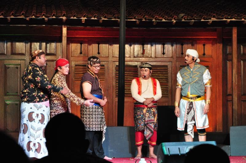 Ketoprak merupakan seni pertunjukkan panggung yang menggabungkan drama, tari, musik, dan kostum. (Gnfi/DPRD-DIY)