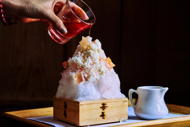 Kakigori menjadi salah satu hidangan pencuci mulut pada musim panas yang harus kamu cicipi kalau berkunjung ke Jepang. (The New York Times/An Rong Xu)