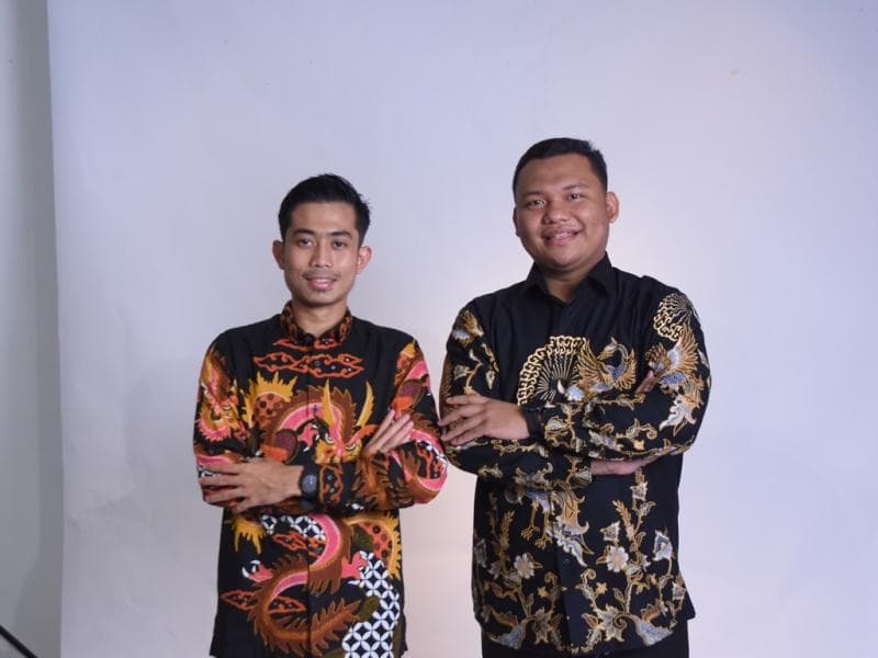 Komisaris Utama PT SKB&nbsp;Jadug Trimulyo Ainul Amri (kiri) dan Direktur Utama PT SKB Eko Pujanto (kanan). (Medcom)