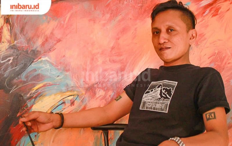 Kokoh Nugroho, pelukis asal Semarang yang akan menggelar pameran tunggal di Galeri Nasional. (Siti Khatijah)