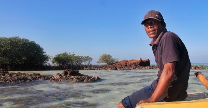 Sebagian warga Pulau Nyamuk berprofesi sebagai nelayan. (Insanwisata/Reza Nurdiana)