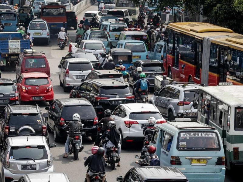 Nggak semua wilayah di Indonesia sudah mendapatkan akses angkutan umum yang layak. (Liputan6/Faizal Fanani)