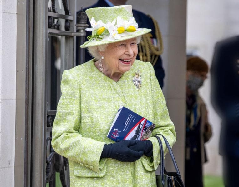 Sepeninggalan Ratu Elizabeth II, kepemimpinan Kerajaan Inggris Raya akan diambil alih oleh putra mahkota Pangeran Charles. (Media Indonesia/AFP/Steve Reigate)